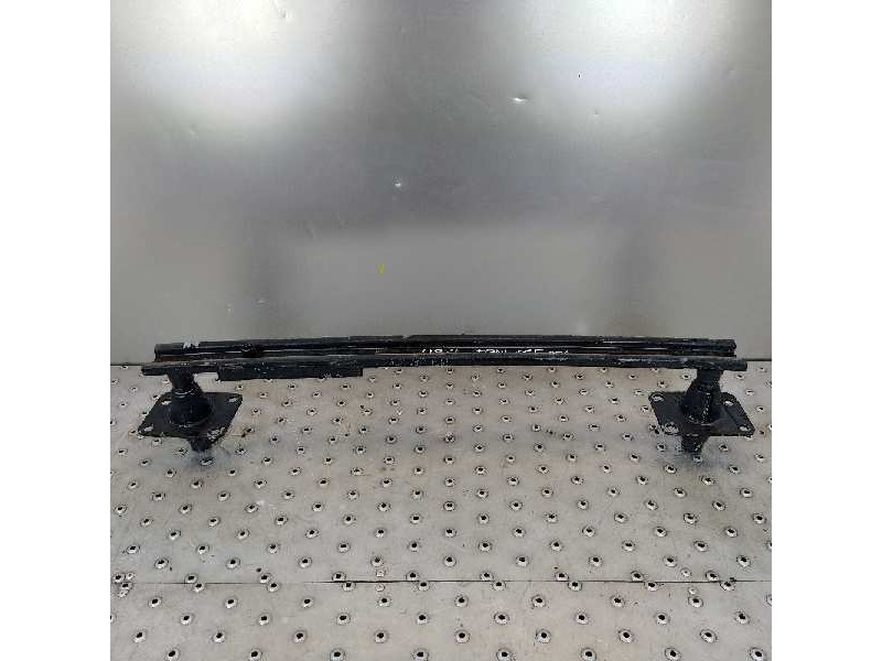 Recambio de refuerzo paragolpes delantero para peugeot 3008 premium referencia OEM IAM 9682791080  