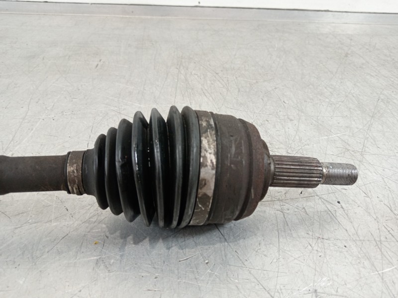 Recambio de transmision delantera izquierda para dacia duster ii sl 2019 referencia OEM IAM 391016491R  