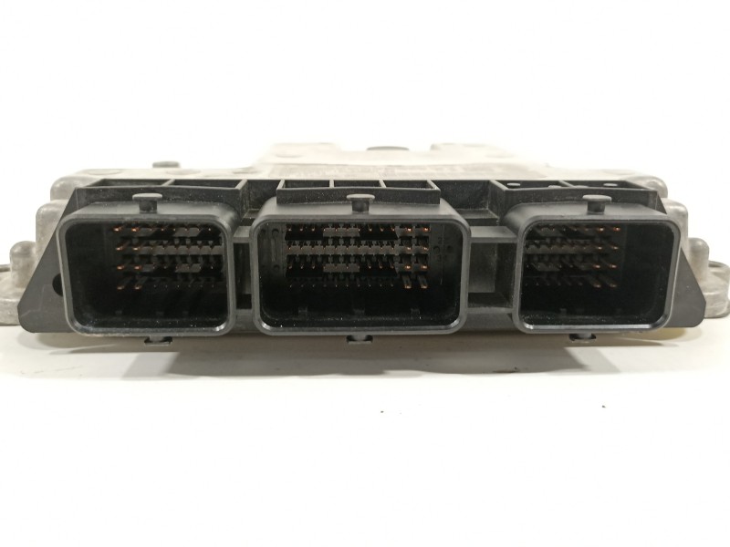 Recambio de centralita motor uce para peugeot 207 confort referencia OEM IAM 9663475880 0281012529 