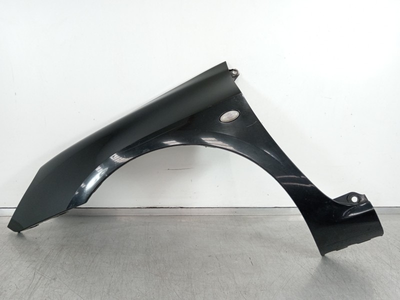 Recambio de aleta delantera izquierda para peugeot 307 break / sw (s1) sw referencia OEM IAM 9643107780  