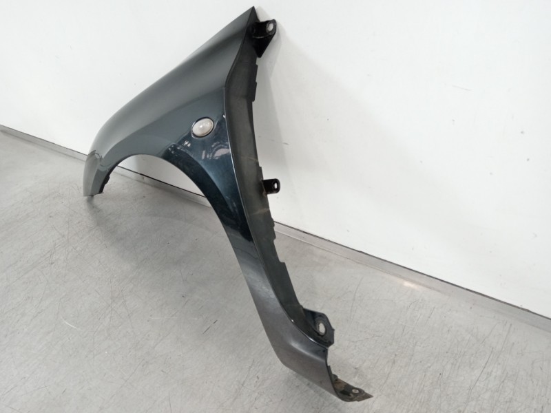 Recambio de aleta delantera izquierda para peugeot 307 break / sw (s1) sw referencia OEM IAM 9643107780  