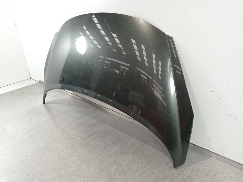 Recambio de capot para peugeot 207 confort referencia OEM IAM 9657067180  