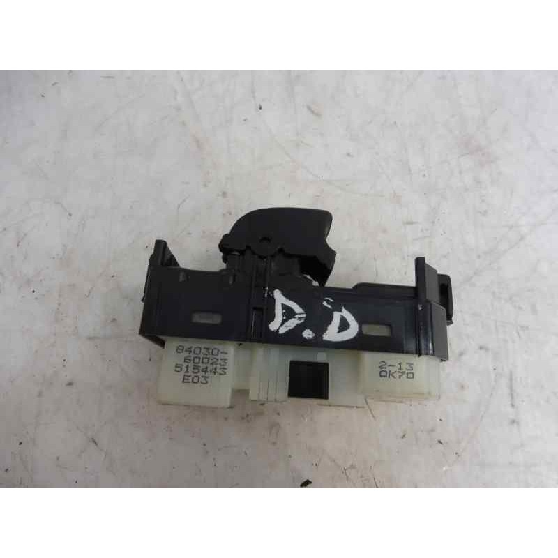 Recambio de mando elevalunas delantero derecho para toyota land cruiser (j12) 3.0 d4-d vx referencia OEM IAM   