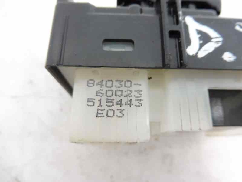 Recambio de mando elevalunas delantero derecho para toyota land cruiser (j12) 3.0 d4-d vx referencia OEM IAM   