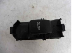 Recambio de mando elevalunas trasero derecho para toyota land cruiser (j12) 3.0 d4-d vx referencia OEM IAM    2