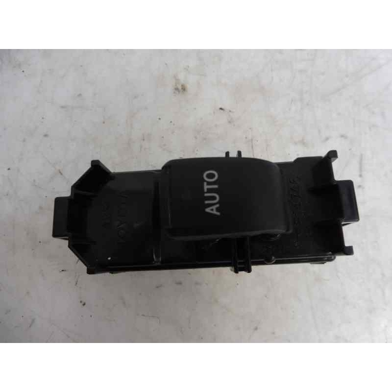 Recambio de mando elevalunas trasero derecho para toyota land cruiser (j12) 3.0 d4-d vx referencia OEM IAM   
