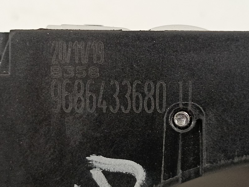 Recambio de maneta exterior delantera derecha para citroën c4 picasso feel referencia OEM IAM 9686433680  