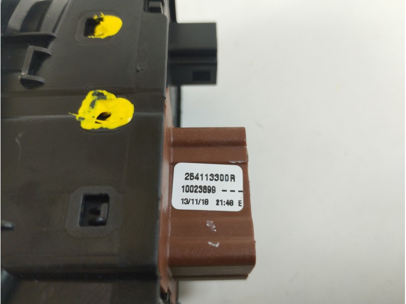 Recambio de mando elevalunas delantero izquierdo para dacia duster ii sl 2019 referencia OEM IAM 254118722R 254113300R 