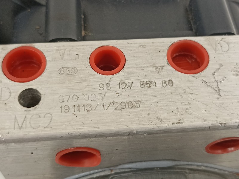 Recambio de abs para citroën c4 picasso feel referencia OEM IAM 9832278080  