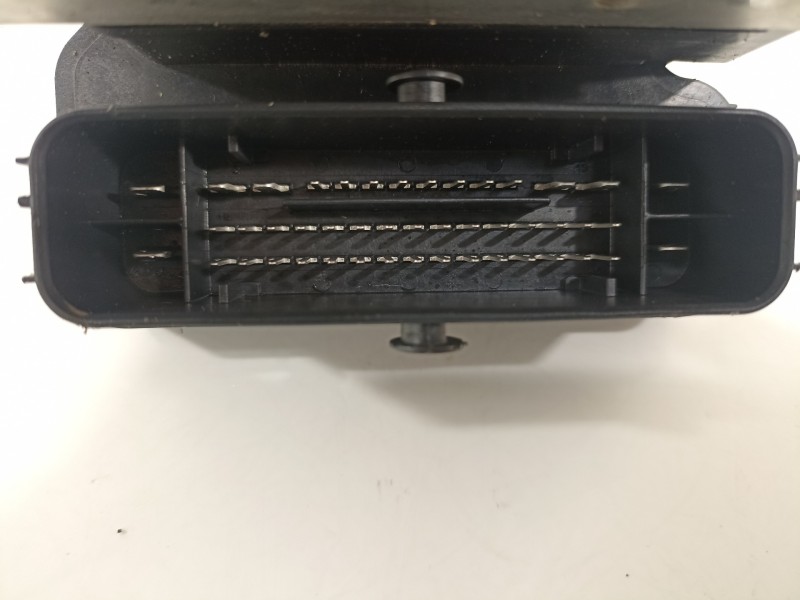 Recambio de abs para citroën c4 picasso feel referencia OEM IAM 9832278080  
