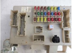 Recambio de caja reles / fusibles para toyota land cruiser (j12) 3.0 d4-d vx referencia OEM IAM    2