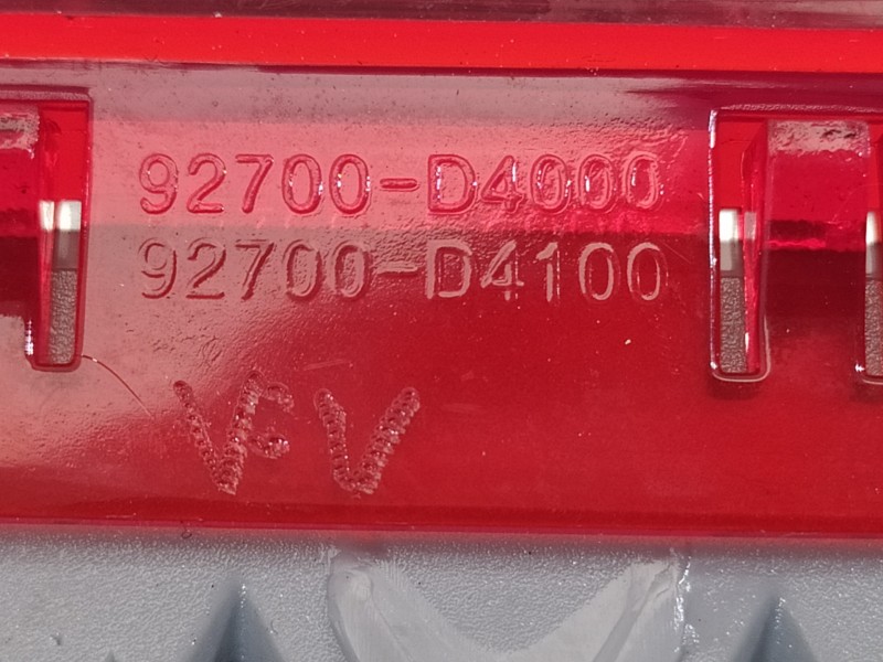 Recambio de luz central de freno para kia optima optima (2015 -2020) referencia OEM IAM 92700D4000 92700D4100 
