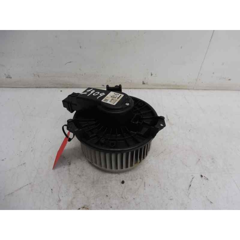 Recambio de ventilador calefaccion para toyota land cruiser (j12) 3.0 d4-d vx referencia OEM IAM  1163409160 