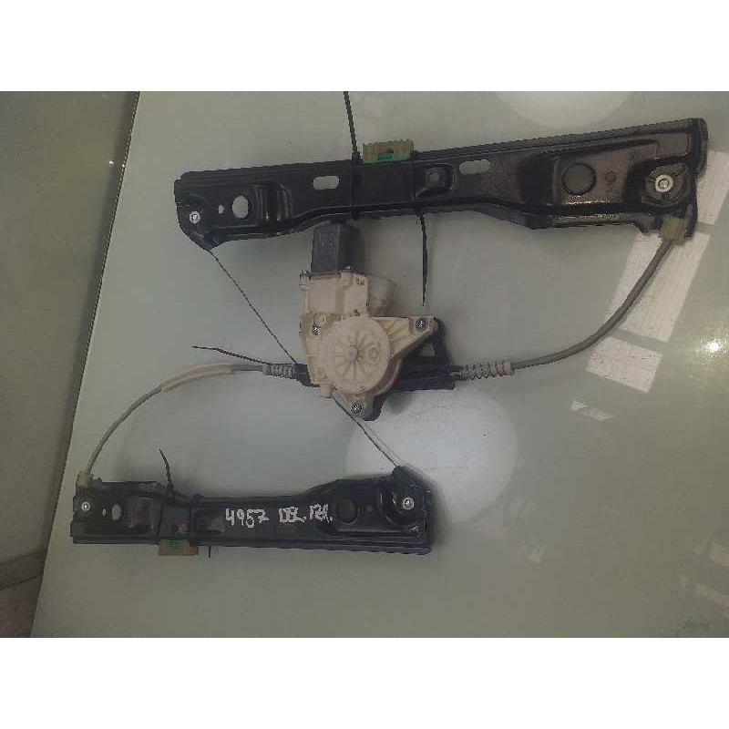 Recambio de elevalunas delantero izquierdo para mercedes-benz clase gla (w156) gla 200 (156.943) referencia OEM IAM A2469065100 