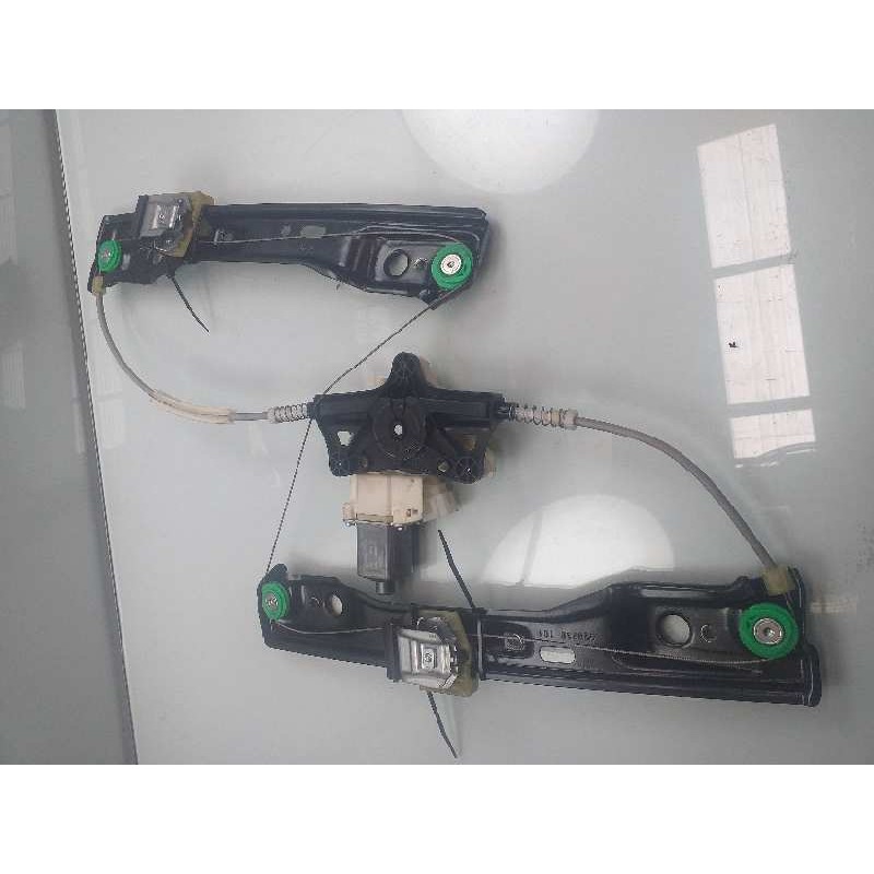 Recambio de elevalunas delantero izquierdo para mercedes-benz clase gla (w156) gla 200 (156.943) referencia OEM IAM A2469065100 