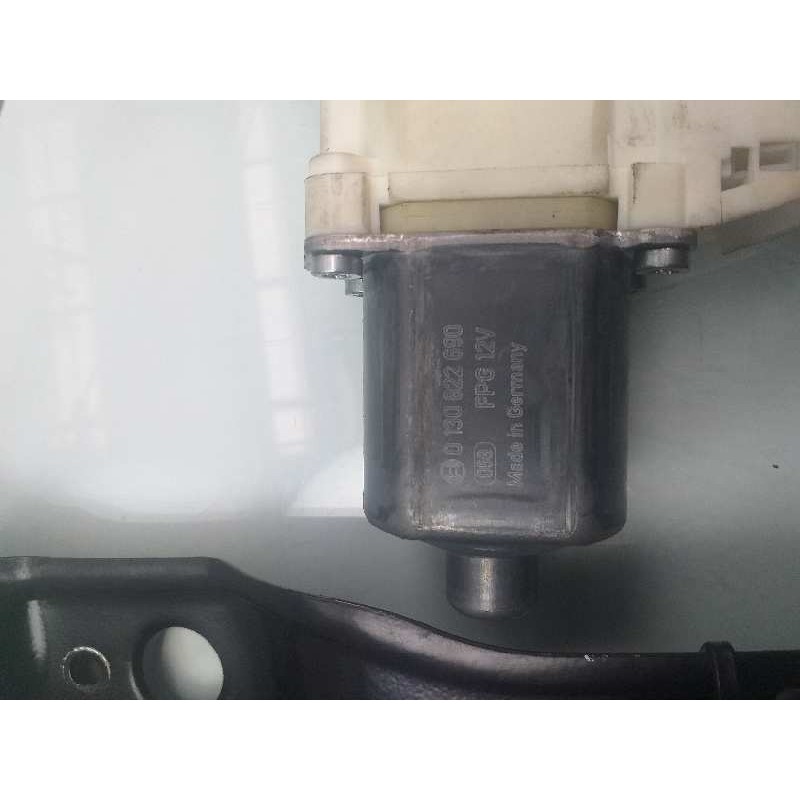 Recambio de elevalunas delantero izquierdo para mercedes-benz clase gla (w156) gla 200 (156.943) referencia OEM IAM A2469065100 