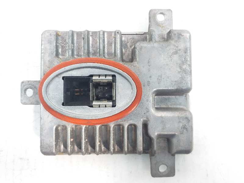Recambio de centralita faros xenon para bmw serie 5 lim. (f10) 520d referencia OEM IAM 7237647  