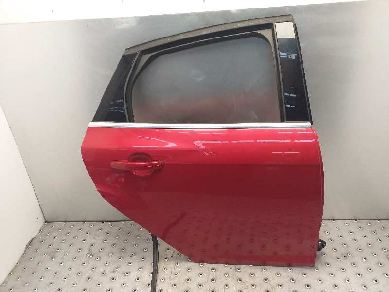Recambio de puerta trasera derecha para ford focus lim. (cb8) titanium referencia OEM IAM   