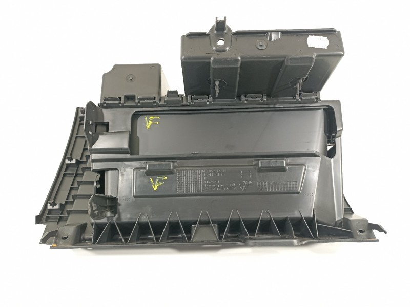 Recambio de guantera para seat arona xperience referencia OEM IAM 6F1857103N 6F1857095AF 