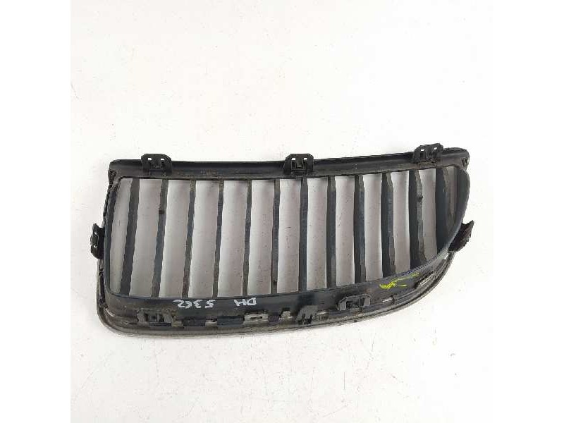 Recambio de rejilla paragolpes central para bmw serie 3 berlina (e90) 320d referencia OEM IAM 7120010 22405910 