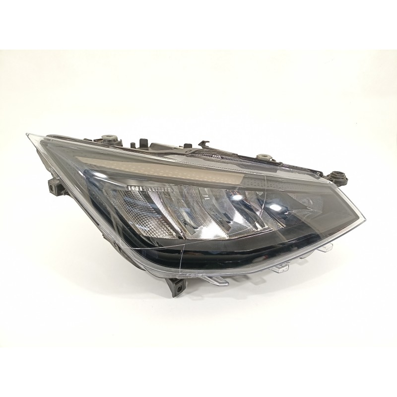 Recambio de faro derecho para seat arona xperience referencia OEM IAM 6F1941006E  