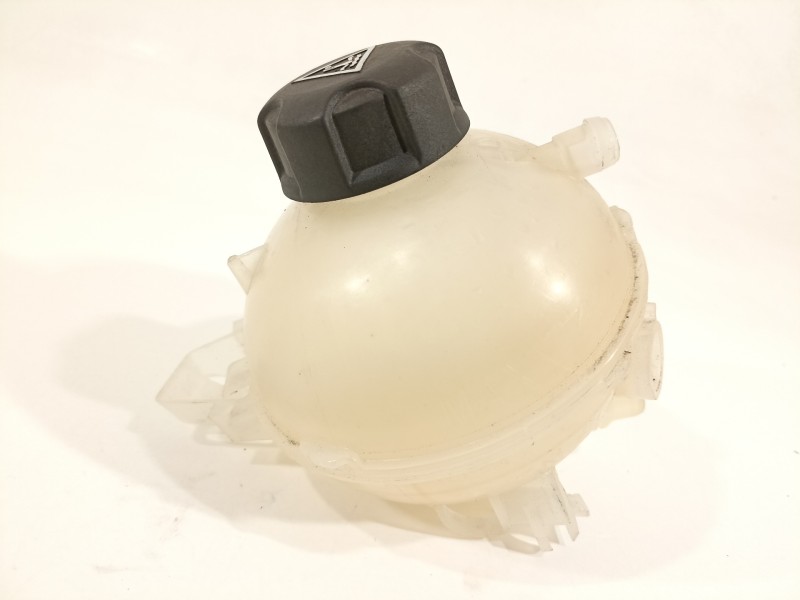 Recambio de deposito expansion para citroën c4 picasso feel referencia OEM IAM 9678514680 9678125880 9678125980