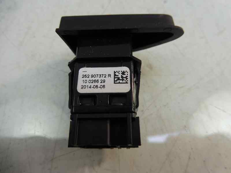 Recambio de warning para renault captur dynamique referencia OEM IAM 252907372R  