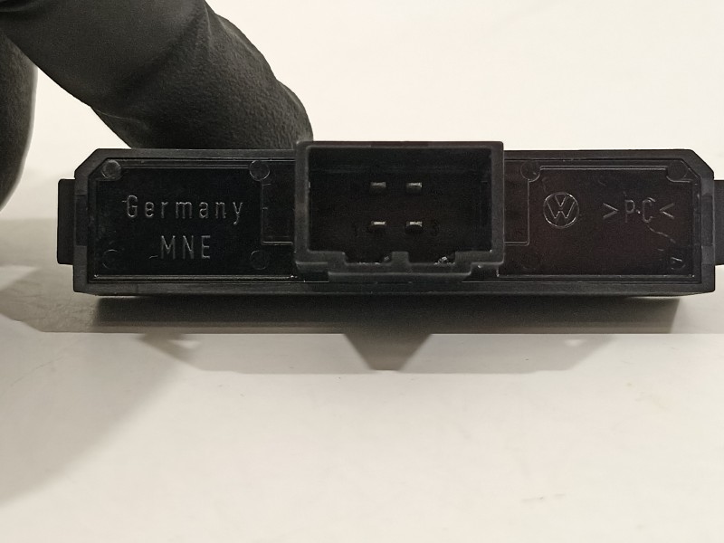 Recambio de pantalla multifuncion para seat arona xperience referencia OEM IAM 6F0919234A  