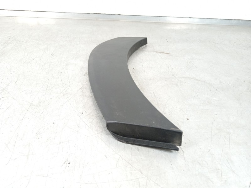 Recambio de aletin trasero izquierdo para hyundai tucson kosmo 4wd referencia OEM IAM 87741D7000  