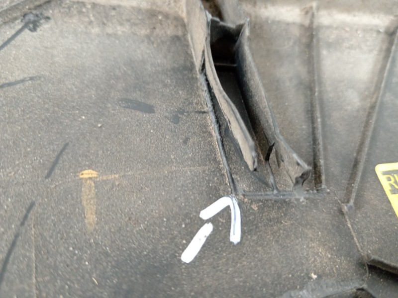 Recambio de aletin trasero derecho para hyundai tucson kosmo 4wd referencia OEM IAM 87742D7000  