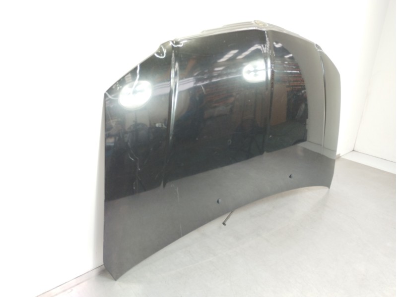 Recambio de capot para chrysler grand voyager limited referencia OEM IAM   