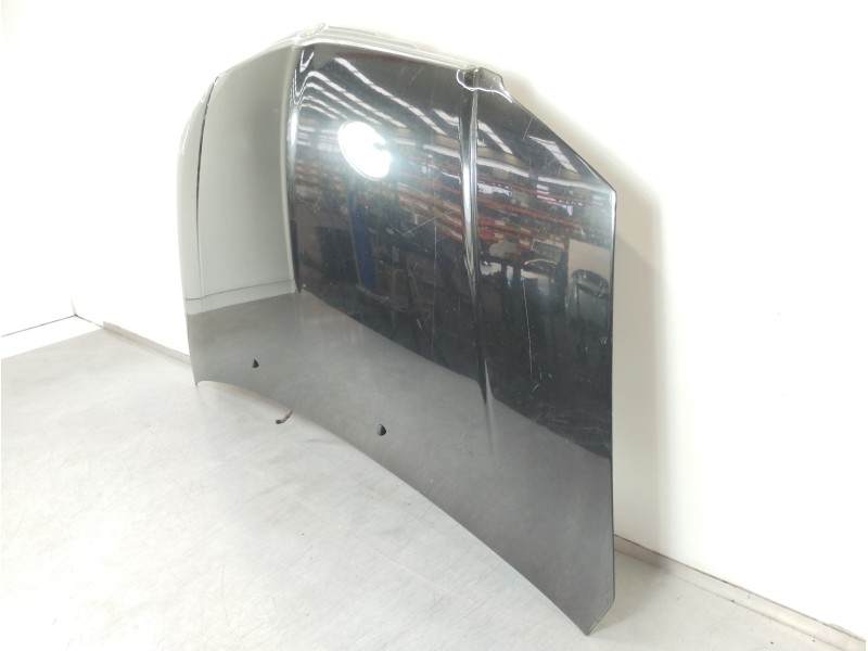 Recambio de capot para chrysler grand voyager limited referencia OEM IAM   