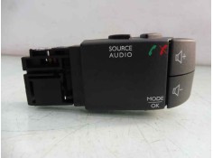 Recambio de mando multifuncion para renault captur dynamique referencia OEM IAM 255522448R