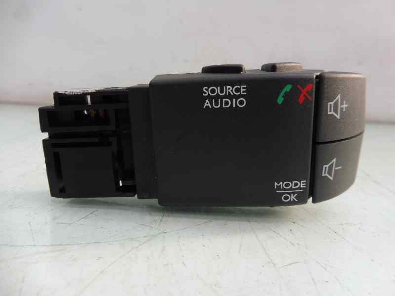 Recambio de mando multifuncion para renault captur dynamique referencia OEM IAM 255522448R  