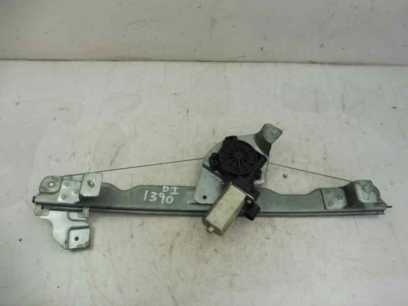 Recambio de elevalunas delantero izquierdo para dacia sandero laureate referencia OEM IAM 8200733829  
