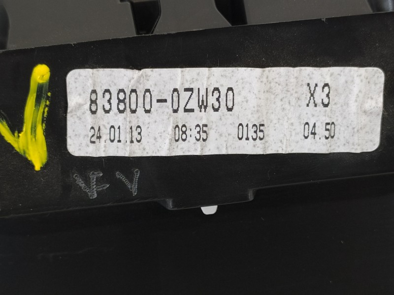 Recambio de cuadro instrumentos para toyota auris hybrid active referencia OEM IAM 838000ZW30  