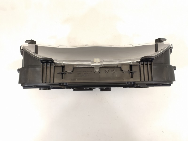 Recambio de cuadro instrumentos para toyota auris hybrid active referencia OEM IAM 838000ZW30  