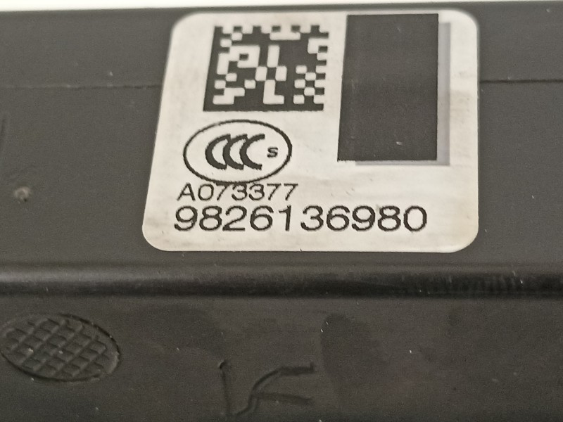 Recambio de cerradura puerta trasera izquierda para citroën c4 picasso feel referencia OEM IAM 9826136980  