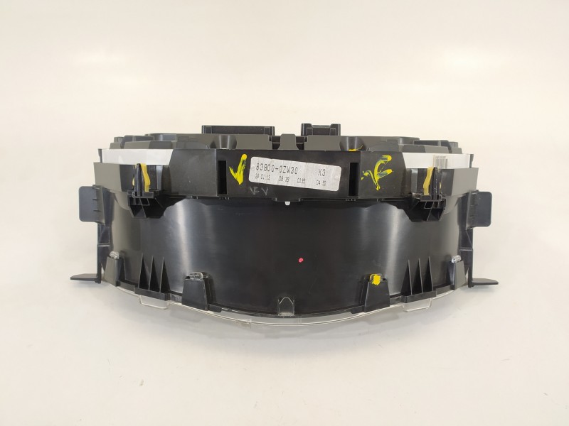 Recambio de cuadro instrumentos para toyota auris hybrid active referencia OEM IAM 838000ZW30  