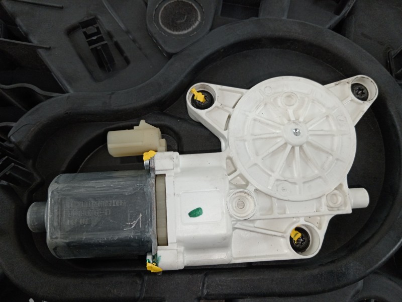 Recambio de elevalunas trasero derecho para chrysler grand voyager limited referencia OEM IAM 3016661  