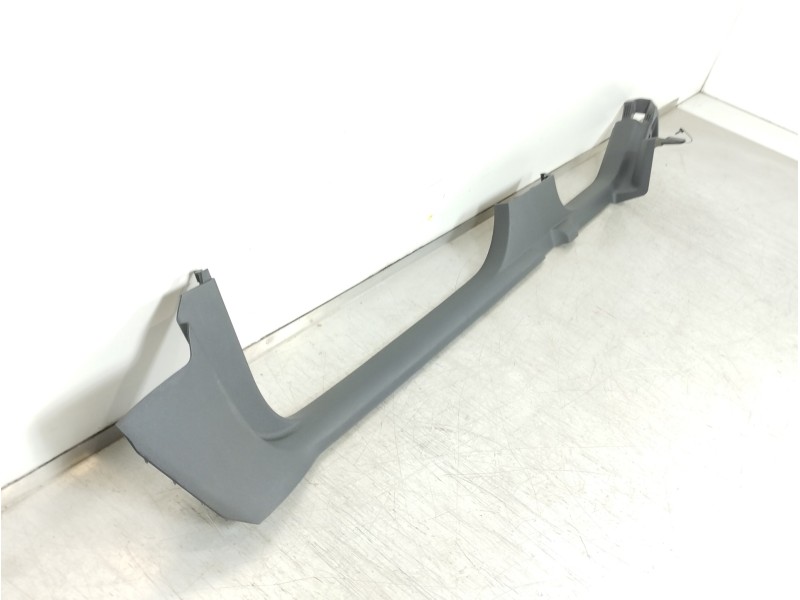 Recambio de molduras delanteras para seat arona xperience referencia OEM IAM 6F0863484  