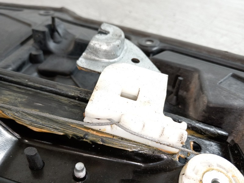 Recambio de elevalunas trasero derecho para chrysler grand voyager limited referencia OEM IAM 3016661  