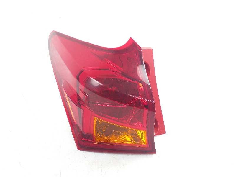 Recambio de piloto trasero izquierdo para toyota auris hybrid active referencia OEM IAM 8155602730  