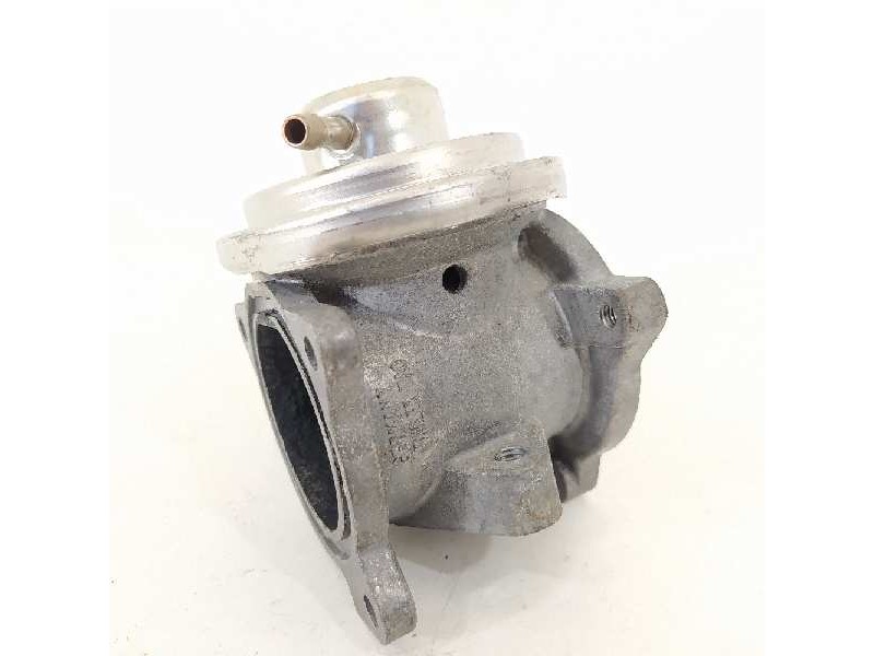 Recambio de valvula egr para skoda fabia (5j2 ) young referencia OEM IAM 045131501K 045120637A 