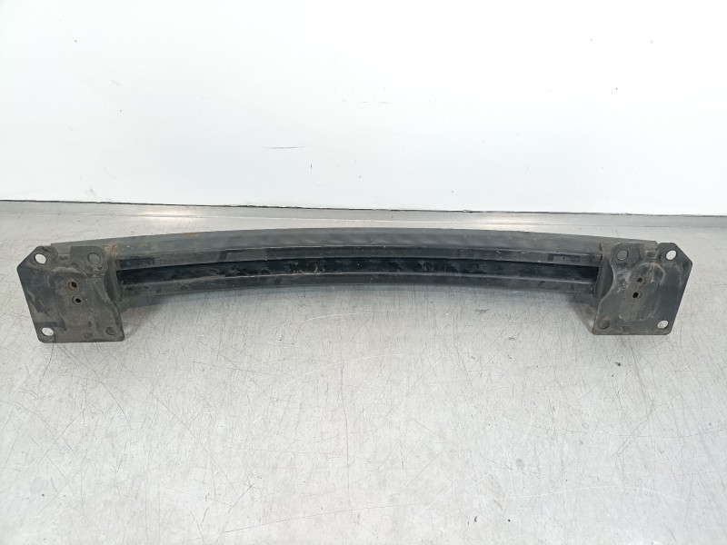 Recambio de refuerzo paragolpes delantero para chrysler grand voyager limited referencia OEM IAM 05113162AA  