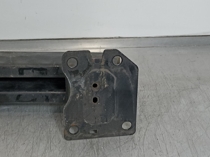 Recambio de refuerzo paragolpes delantero para chrysler grand voyager limited referencia OEM IAM 05113162AA  