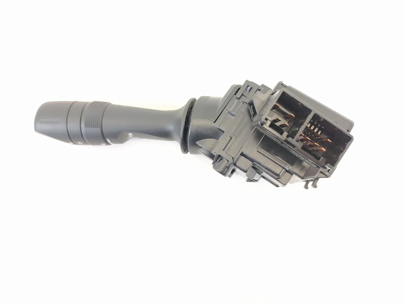 Recambio de mando limpia para toyota auris hybrid active referencia OEM IAM 0267017F858  