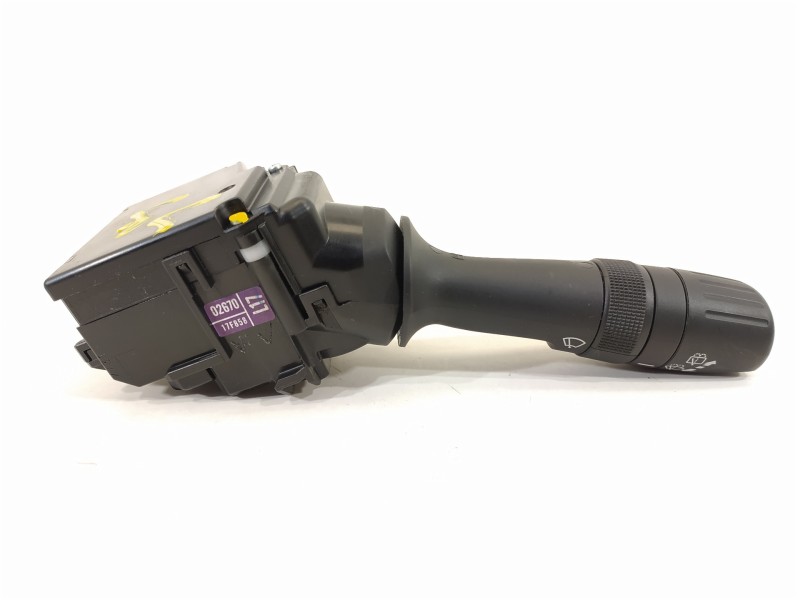 Recambio de mando limpia para toyota auris hybrid active referencia OEM IAM 0267017F858  