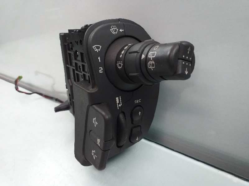 Recambio de mando limpia para renault scenic ii grand confort dynamique referencia OEM IAM 8200127728  