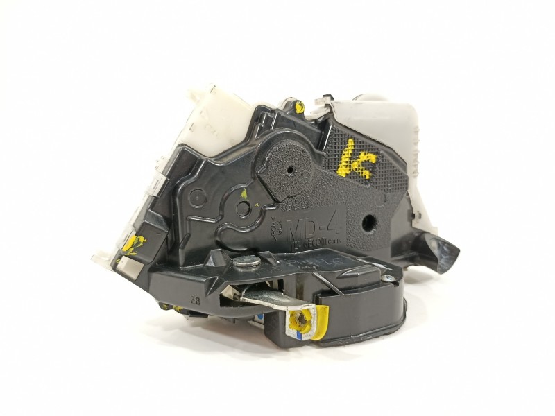 Recambio de cerradura puerta delantera izquierda para toyota yaris city referencia OEM IAM 690400D520  